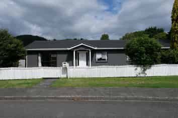 72 Aorangi Rd, Paraparaumu