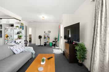 26A Knightsbridge Place, Dinsdale