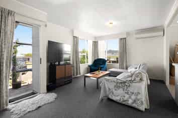 26A Knightsbridge Place, Dinsdale