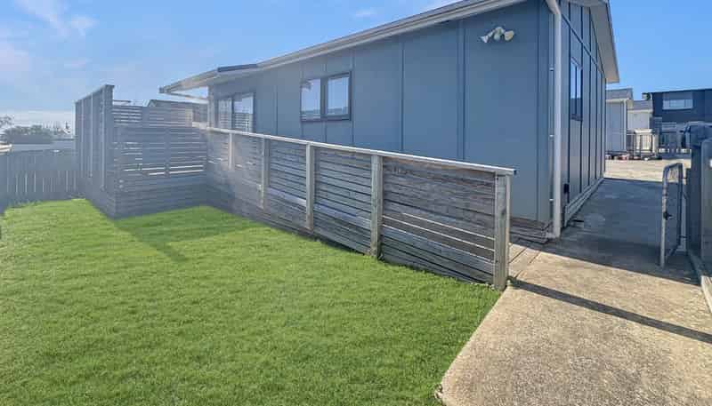 27 Hinemoa Street, Levin