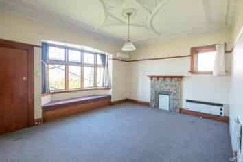 31 Coughtrey, Saint Clair