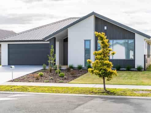 26 Taurangawaka Road, One Tree Point