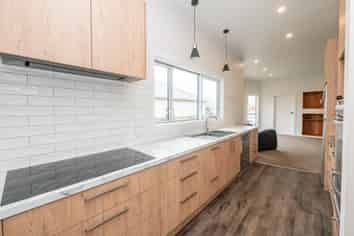 24 Dundonald Street, Tainui