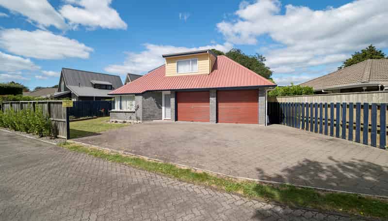 17B Orchard Place, Lynmore
