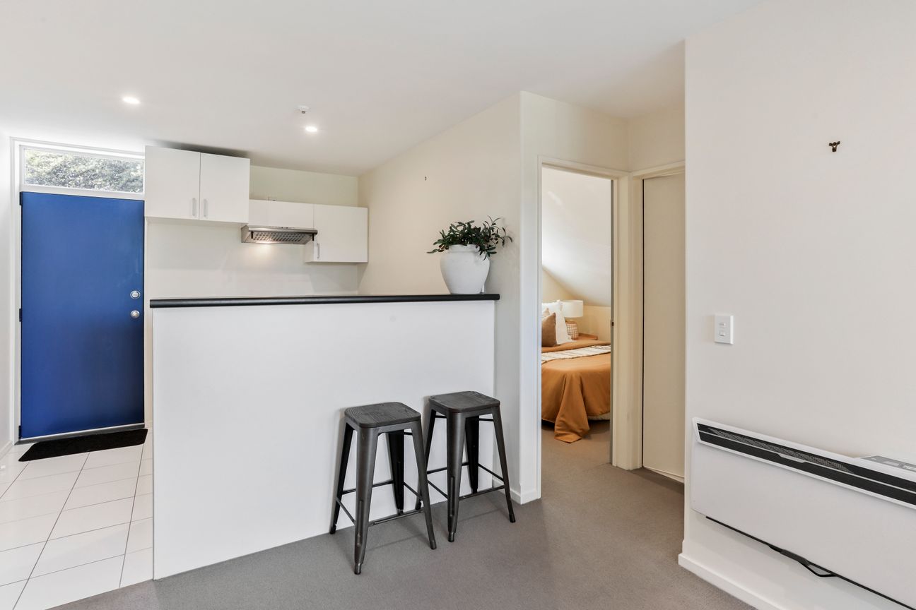 2 Bedrooms, 2 Car Parks, Outstanding Value - Vista 5