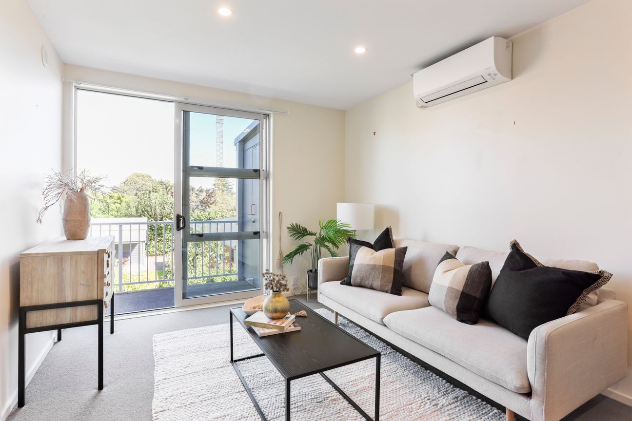 2 Bedrooms, 2 Car Parks, Outstanding Value - Vista 2