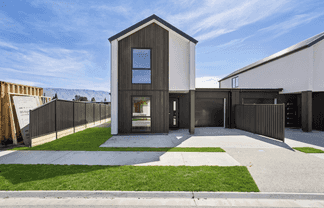 8 Woods Crescent, Cromwell