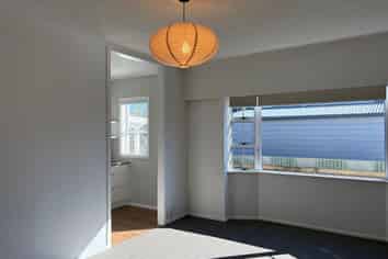 6 Henui Street, Strandon