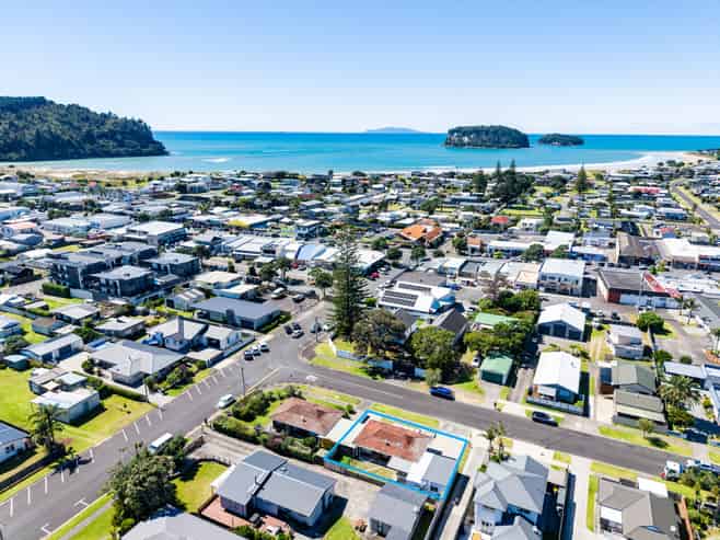 101A Charleston Avenue, Whangamata