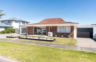 101A Charleston Avenue, Whangamata