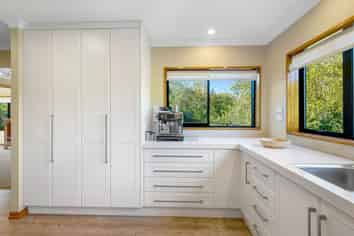 102 Tricketts Road, West Melton