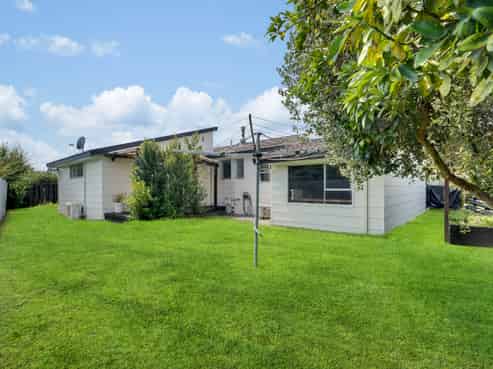 48B Karen Crescent, Dinsdale