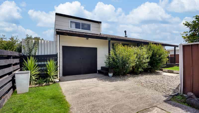 48B Karen Crescent, Dinsdale