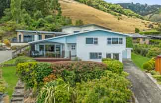 11A Rainbow Drive, Atawhai