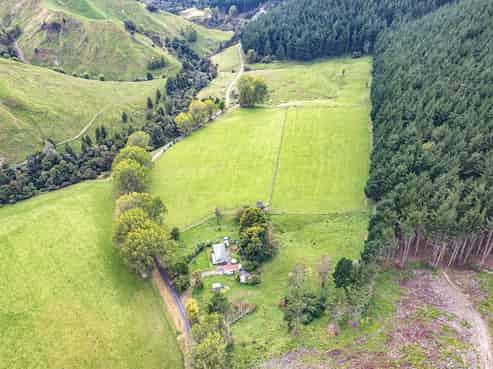 164 Creek Road, Mangamahu