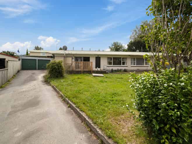 95B Sunset Road, Mangakakahi