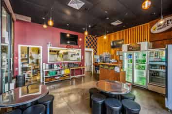 FULLY FITTED CBD HOSPITALITY INVESTMENT
