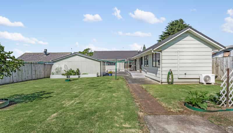 26 Coral Crescent, Panmure