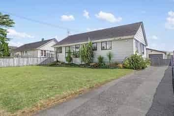 26 Coral Crescent, Panmure