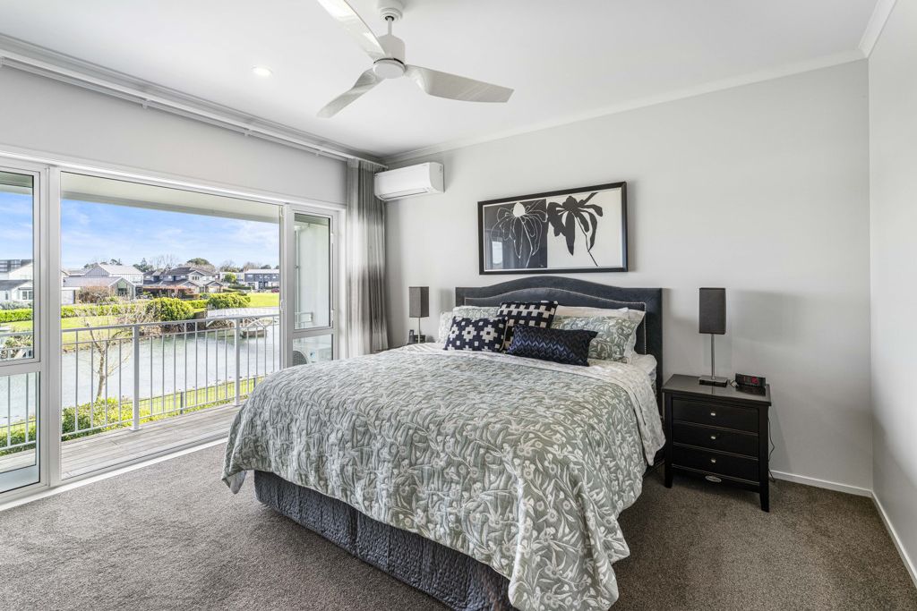 Architectural Executive Lakefront Living - Ansicht 2