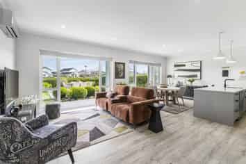 17 Lake Drive, Karaka