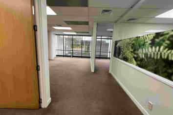 Modern Retail Space for Lease – High Exposure