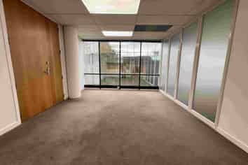 Modern Retail Space for Lease – High Exposure