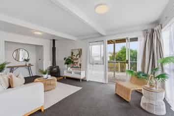 9 Paramount Parade, Tikipunga