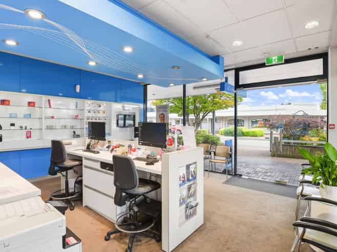 High-Quality, Tenanted, Split-Risk Investment