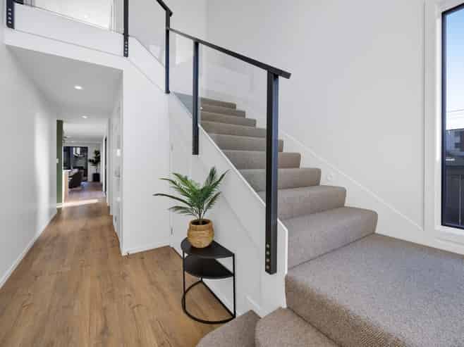 10 and 10A Eliot Street, New Plymouth