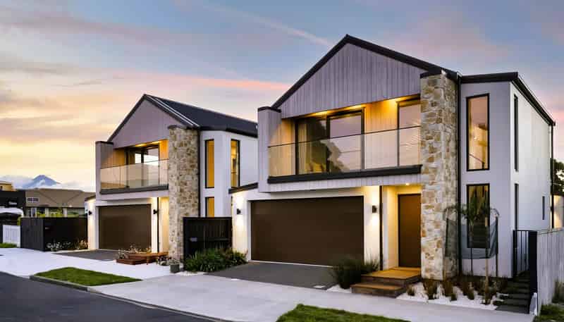 10 and 10A Eliot Street, New Plymouth