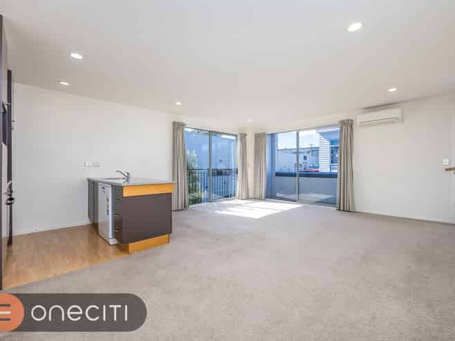 9/3 Wagener Place, Mount Albert