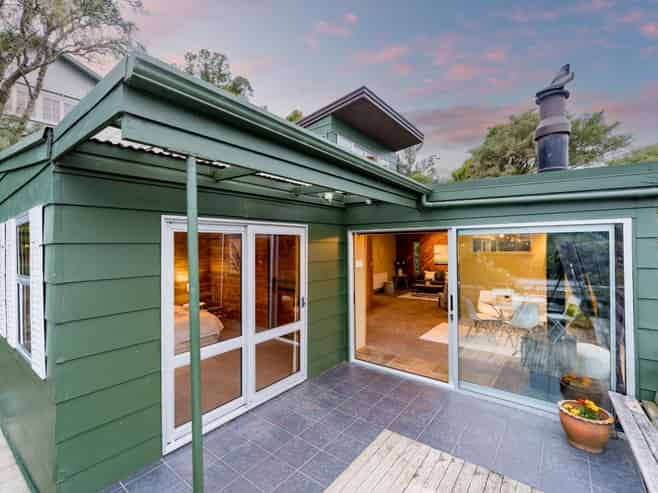 50 Bay Road, Purakaunui