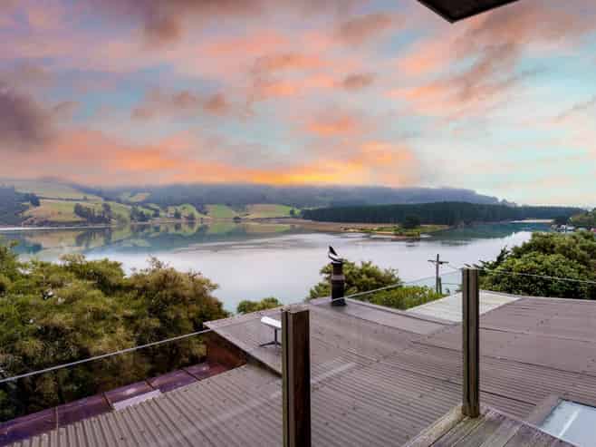 50 Bay Road, Purakaunui