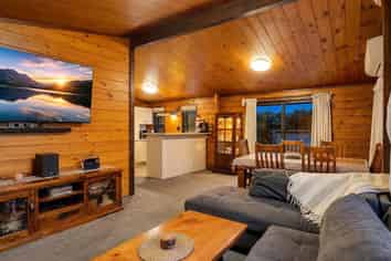 89A East Street, Enderley