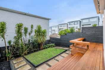 9 Panakenake Way, Flat Bush