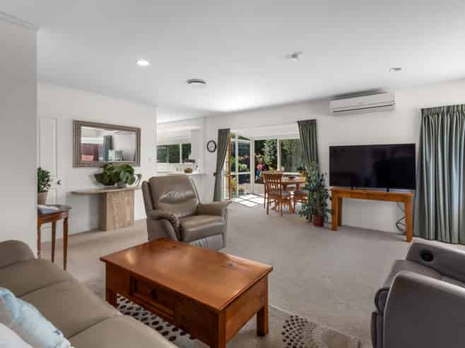 4/6 Pine Park Road, Onerahi