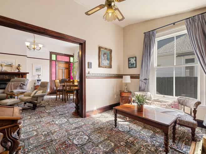 112 Birdwood Avenue, Beckenham