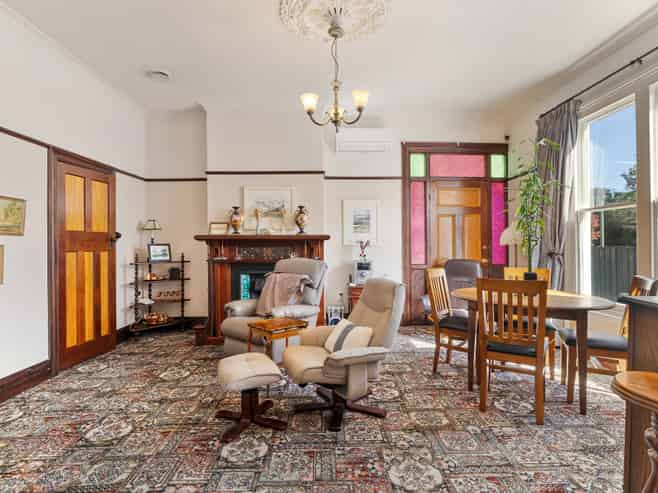 112 Birdwood Avenue, Beckenham