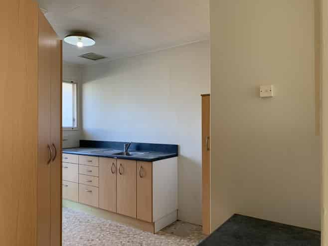 3/12 Caxton Street, Onekawa