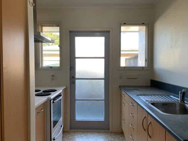 3/12 Caxton Street, Onekawa