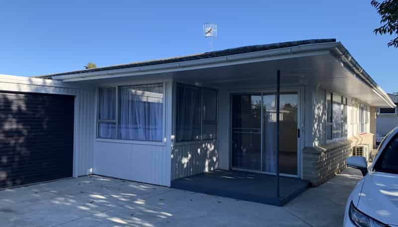 3/12 Caxton Street, Onekawa