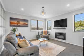 6 Tavarnya Way, Patumahoe