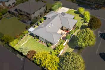 29 Saracen Avenue, Northwood