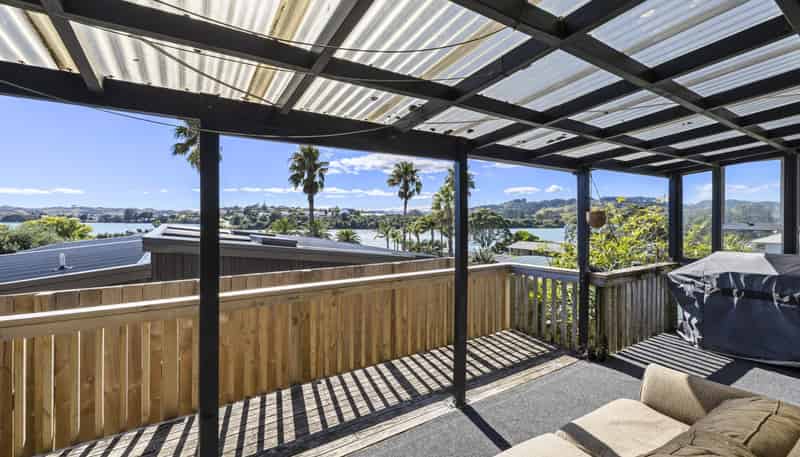 6 Opotoru Road, Raglan