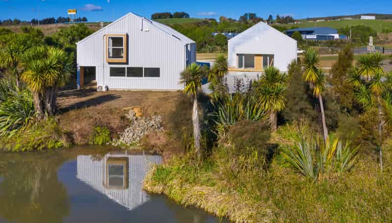 12 Nau Mai Road, Raglan