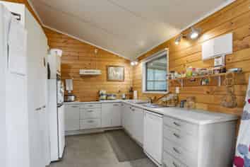 641 Tokiri Road, Titoki