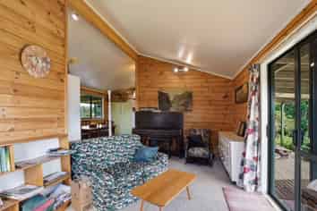 641 Tokiri Road, Titoki