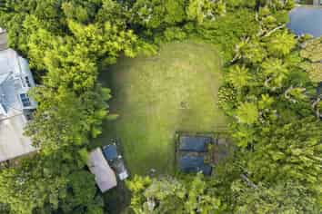 21 Quinns Road, Waiatarua