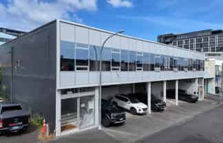 Turnkey character office in sought after precinct